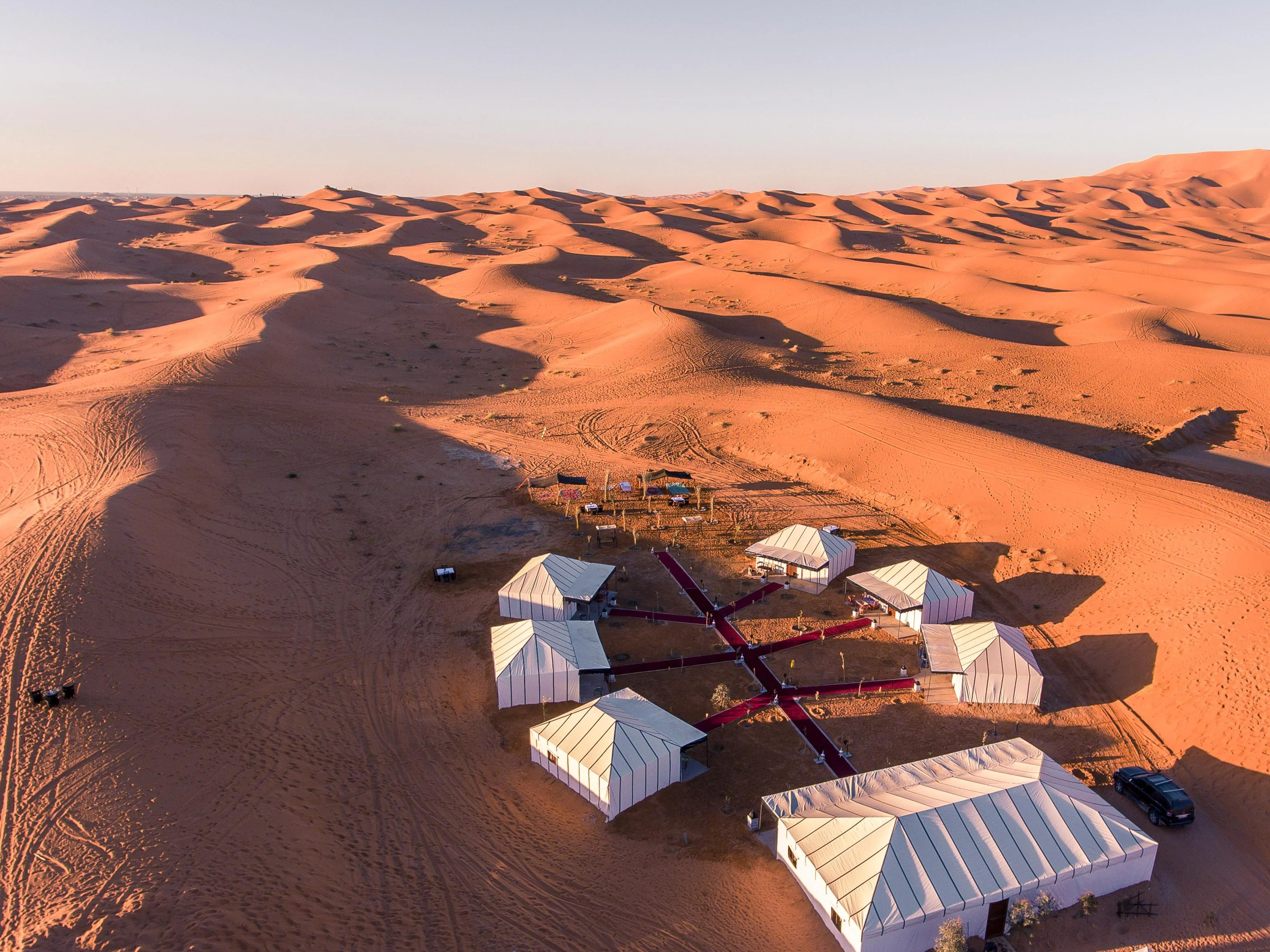Luxury vs Standard Desert Camp in Morocco: Which to Choose?